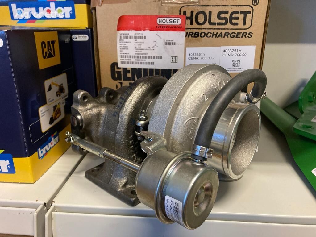 Case IH turbocompresor para motor para New Holland tractor de ruedas