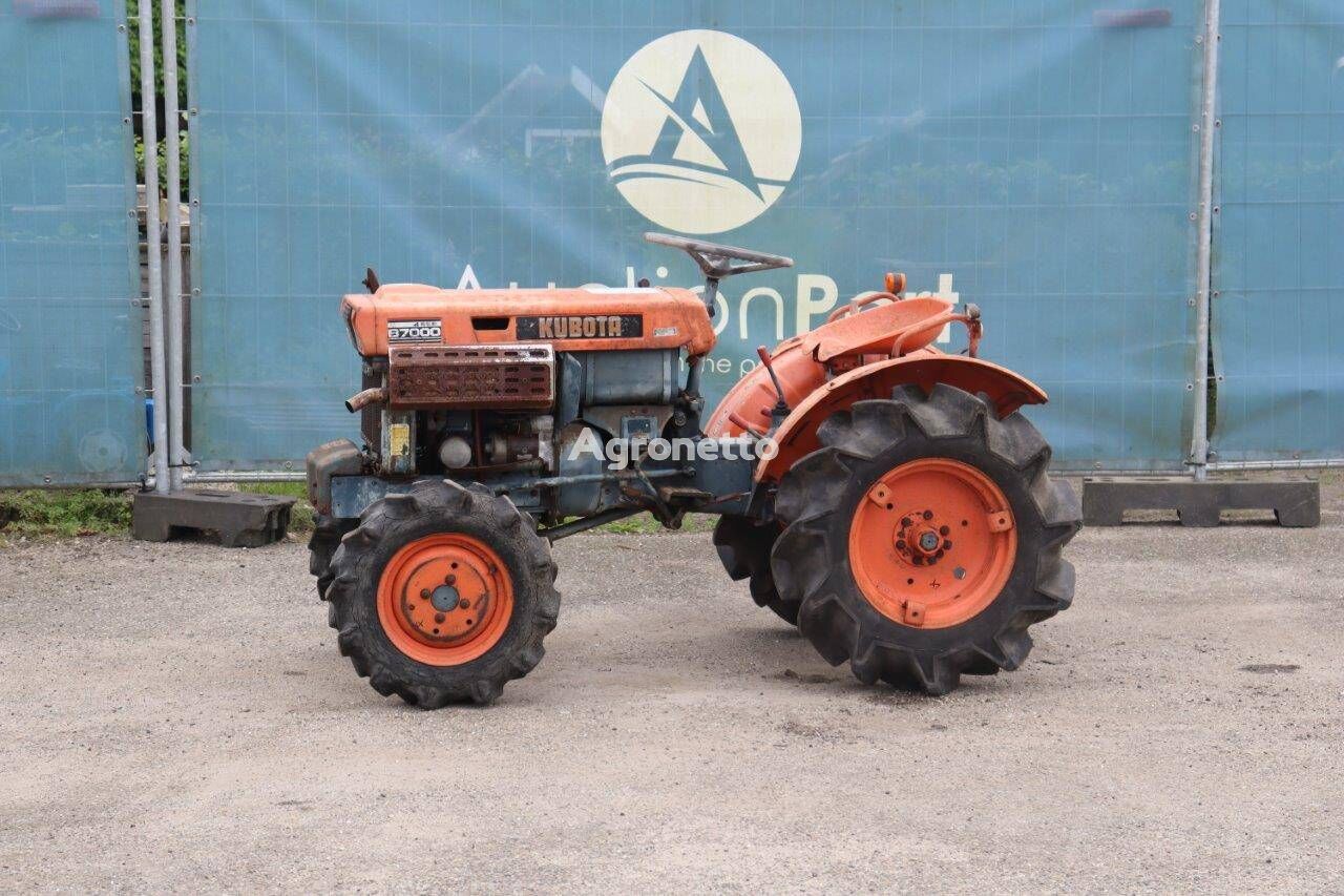 Kubota B7000 tractor de ruedas