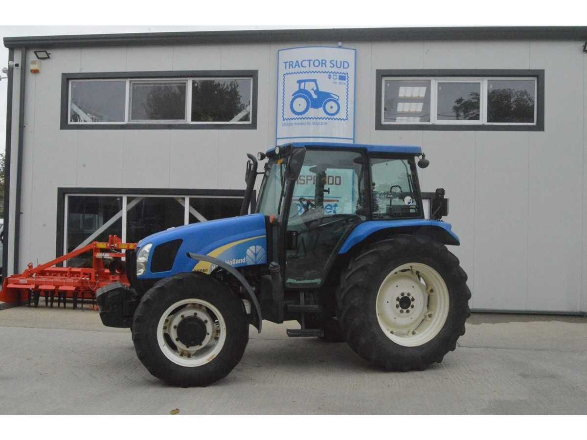 New Holland T5060  4-Wheel Drive Tractor tractor de ruedas