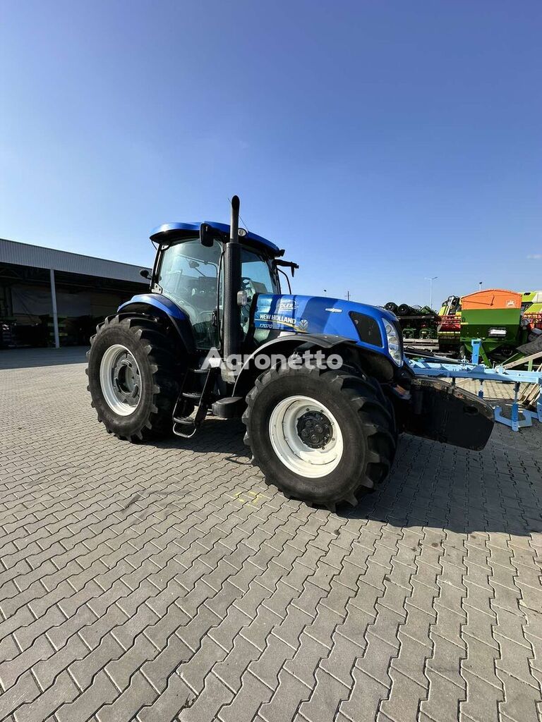 New Holland T7070 tractor de ruedas